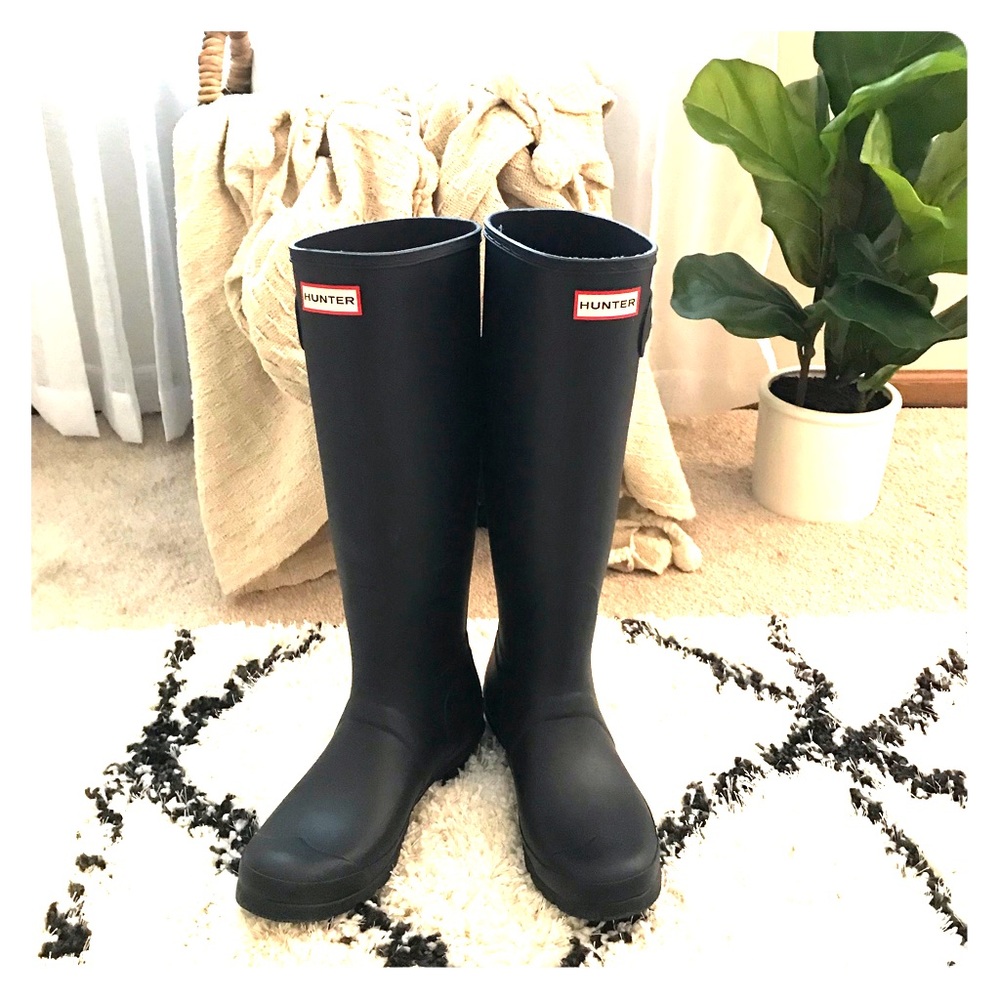 Dark Navy Blue Hunter boots!
